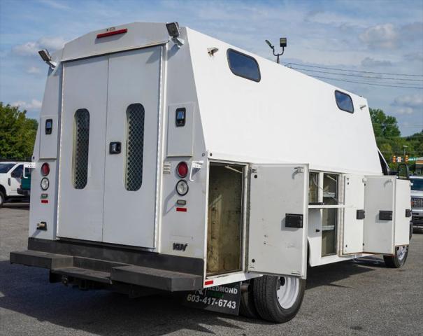 2016 Ford E-450 Cutaway Base