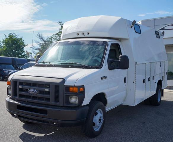 2016 Ford E-450 Cutaway Base for sale in Langhorne, PA