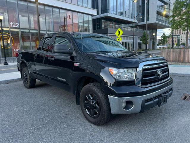 2013 Toyota Tundra Grade 5.7L V8