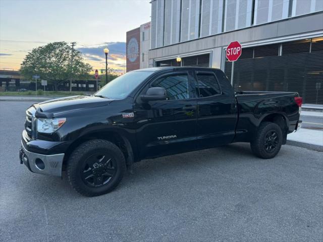 2013 Toyota Tundra Grade 5.7L V8