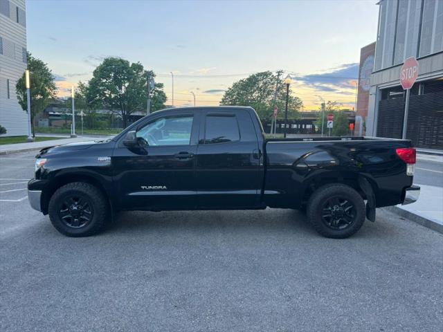 2013 Toyota Tundra Grade 5.7L V8