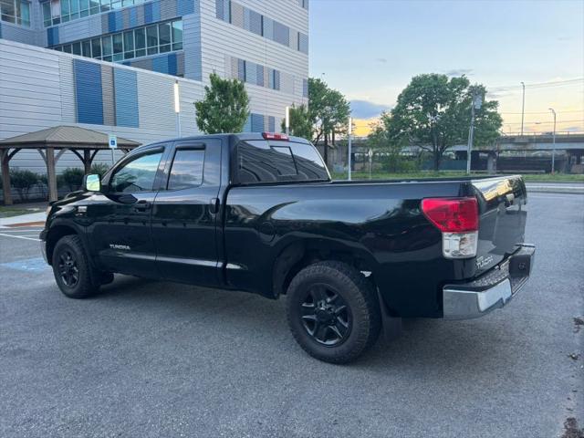2013 Toyota Tundra Grade 5.7L V8
