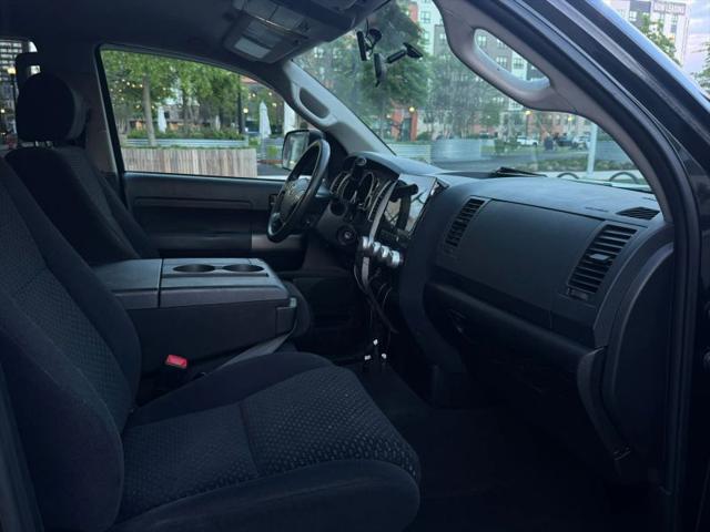 2013 Toyota Tundra Grade 5.7L V8