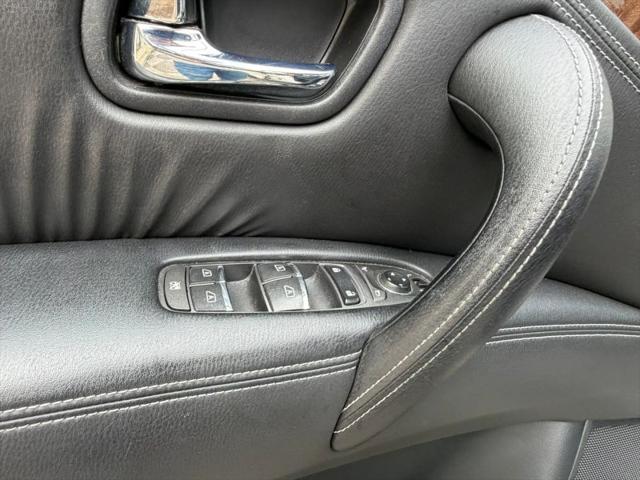 2016 INFINITI QX80 Base