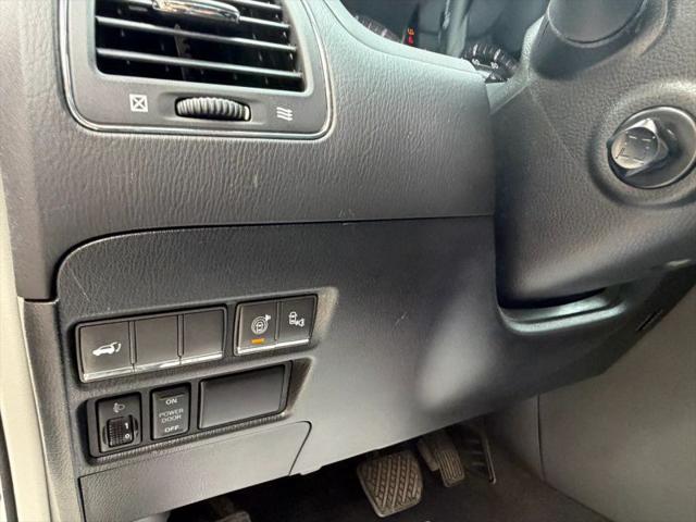 2016 INFINITI QX80 Base