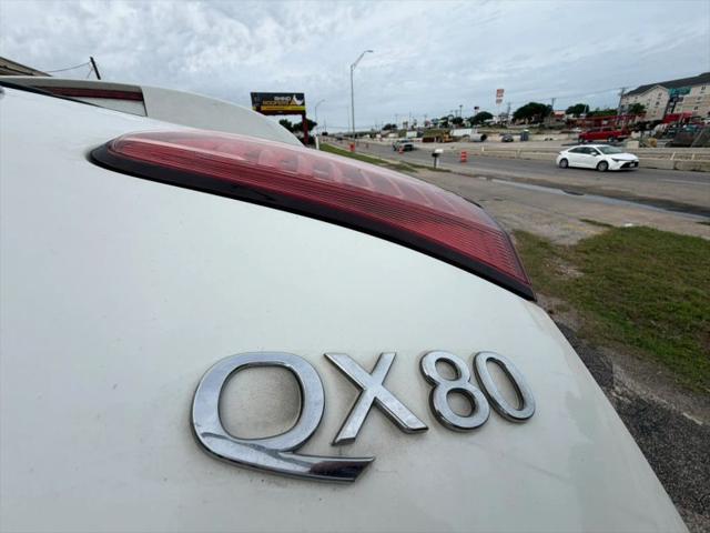 2016 INFINITI QX80 Base