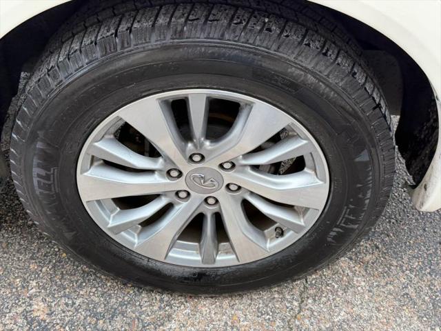2016 INFINITI QX80 Base