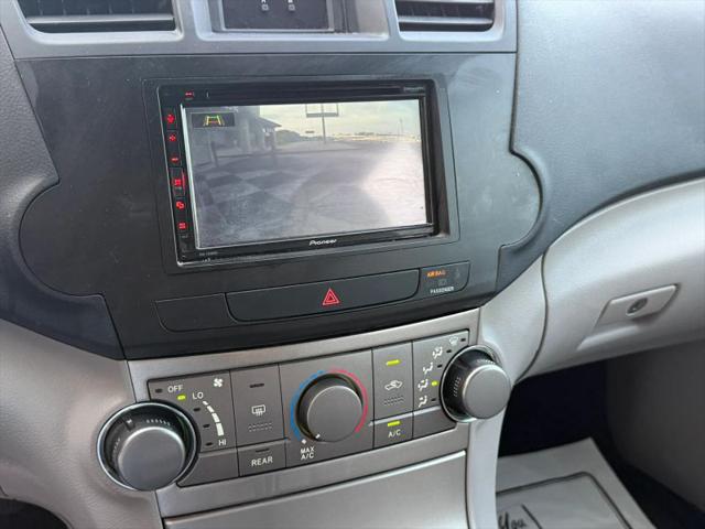 2011 Toyota Highlander Base