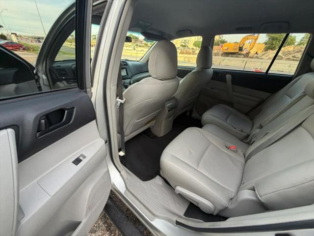 2011 Toyota Highlander Base