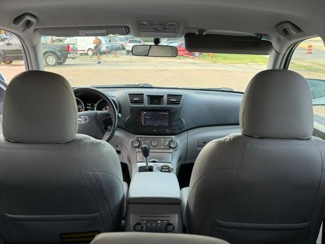 2011 Toyota Highlander Base