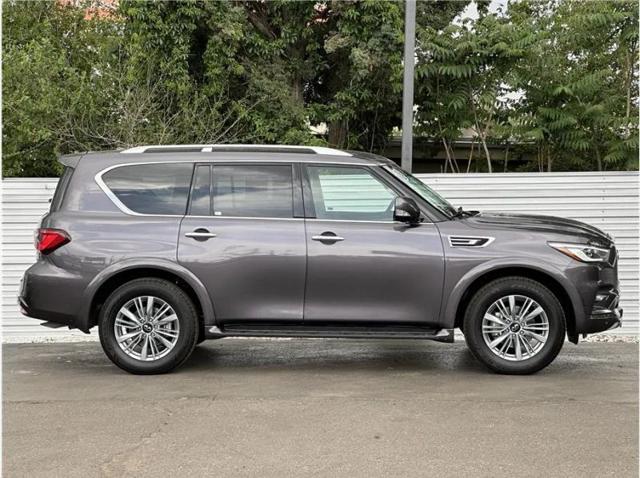 2024 INFINITI QX80 LUXE AWD