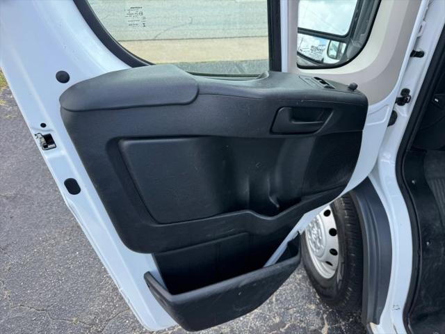 2017 Ram ProMaster Cargo Van Low Roof 136" WB