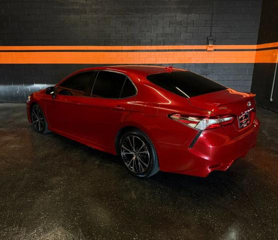 2020 Toyota Camry SE