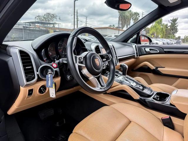 2016 Porsche Cayenne Base