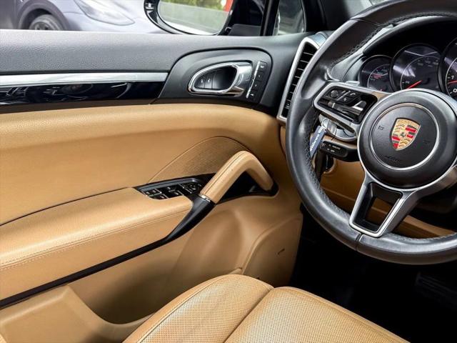 2016 Porsche Cayenne Base