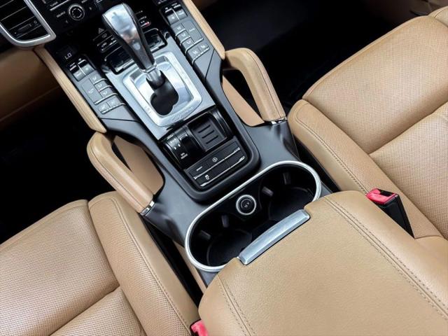 2016 Porsche Cayenne Base