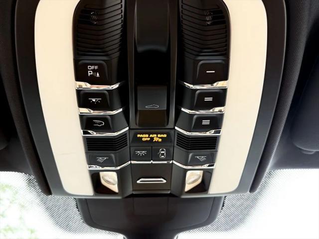 2016 Porsche Cayenne Base