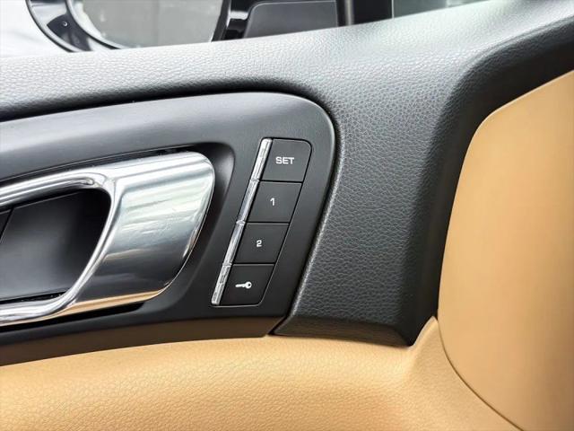 2016 Porsche Cayenne Base
