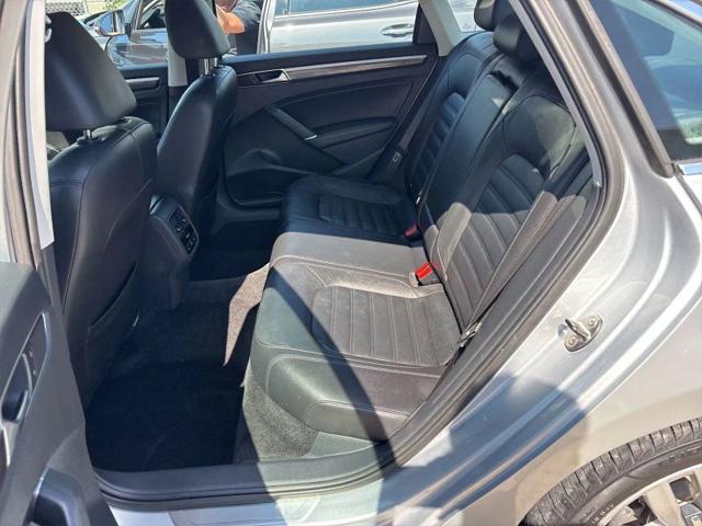 2016 Volkswagen Passat 1.8T SEL