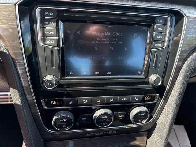 2016 Volkswagen Passat 1.8T SEL