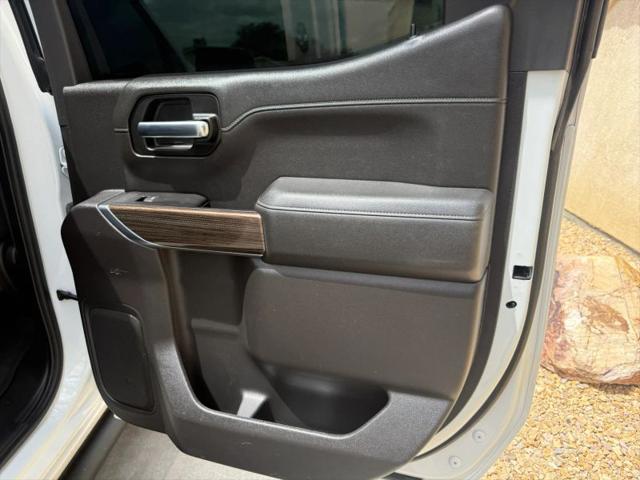 2020 Chevrolet Silverado 1500 4WD Crew Cab Short Bed RST