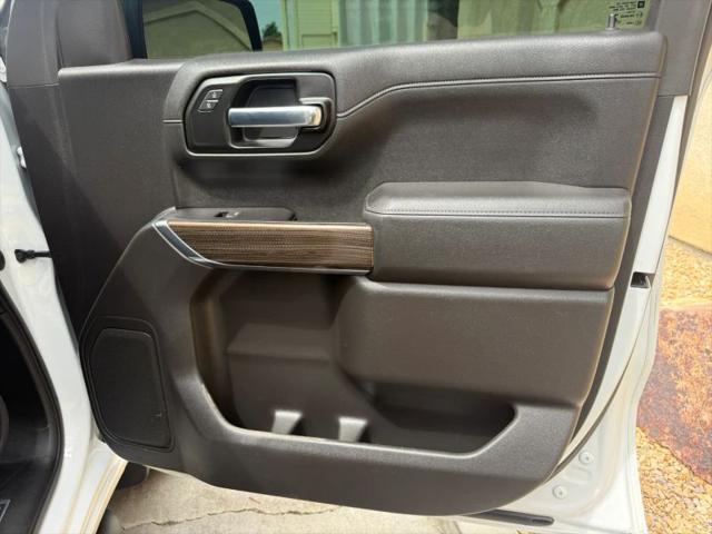 2020 Chevrolet Silverado 1500 4WD Crew Cab Short Bed RST