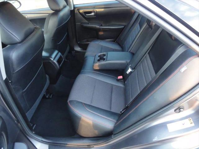 2016 Toyota Camry SE