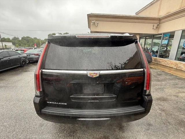 2019 Cadillac Escalade Luxury