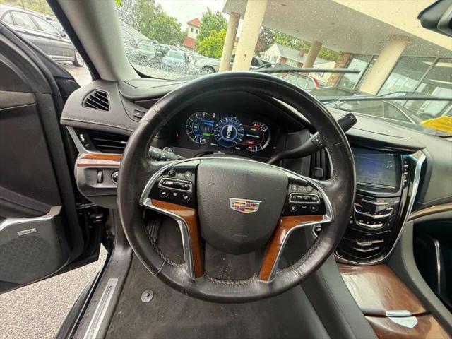 2019 Cadillac Escalade Luxury