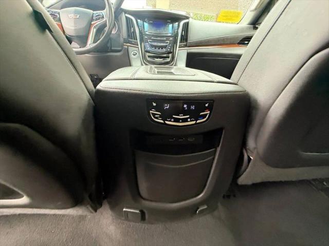 2019 Cadillac Escalade Luxury
