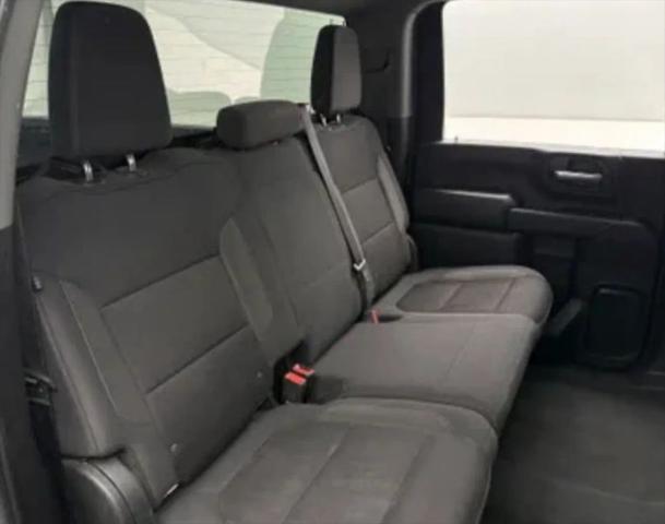 2020 Chevrolet Silverado 1500 2WD Crew Cab Short Bed Custom