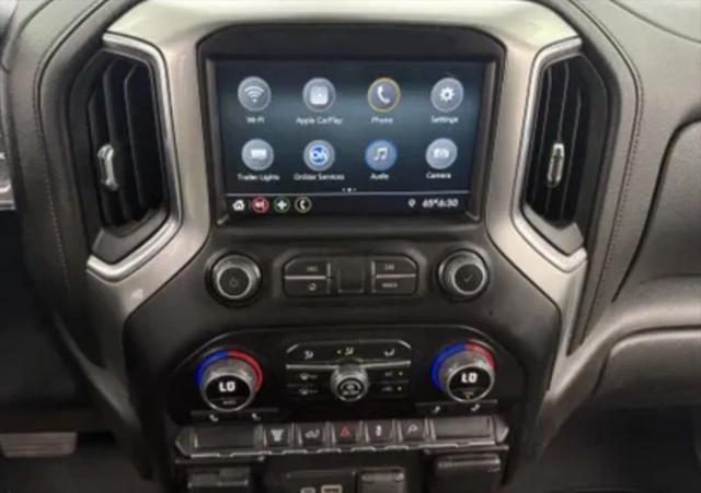 2020 Chevrolet Silverado 1500 2WD Crew Cab Short Bed Custom