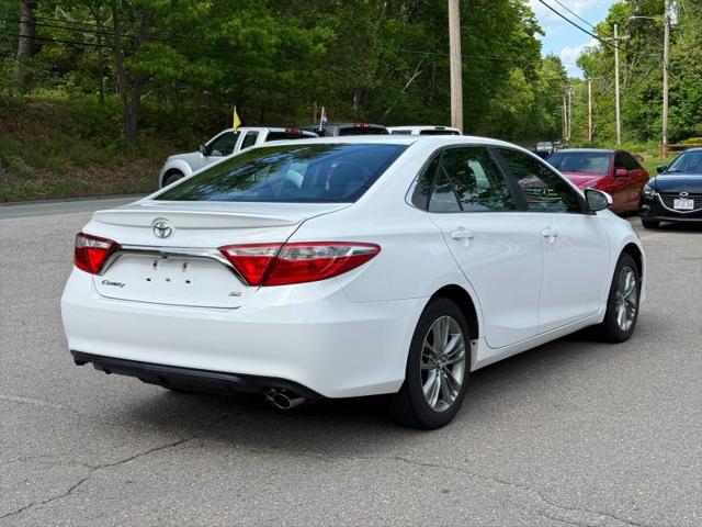 2017 Toyota Camry SE