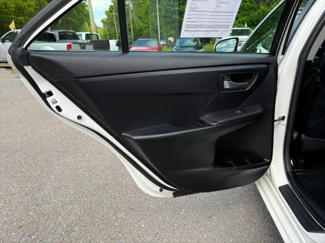 2017 Toyota Camry SE
