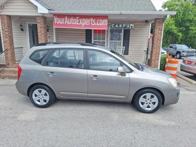 2009 Kia Rondo LX