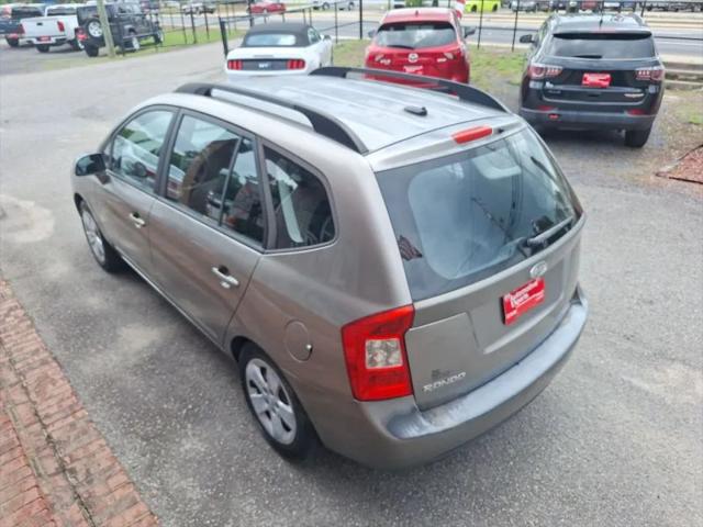 2009 Kia Rondo LX