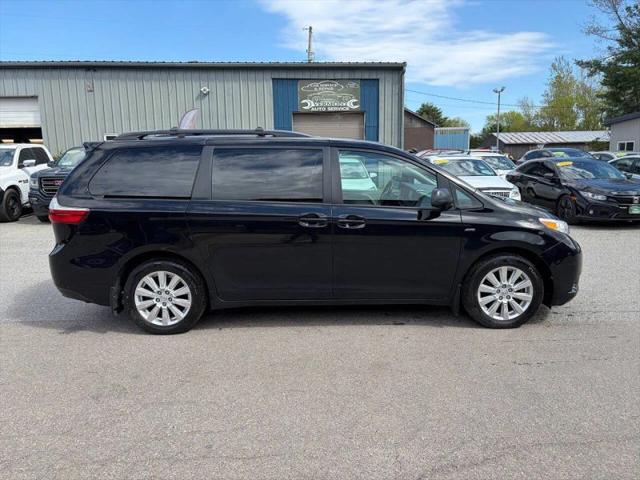 2017 Toyota Sienna LE 7 Passenger