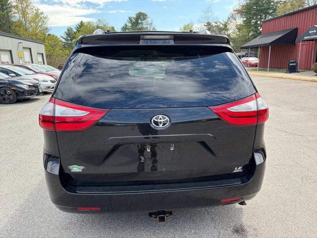 2017 Toyota Sienna LE 7 Passenger