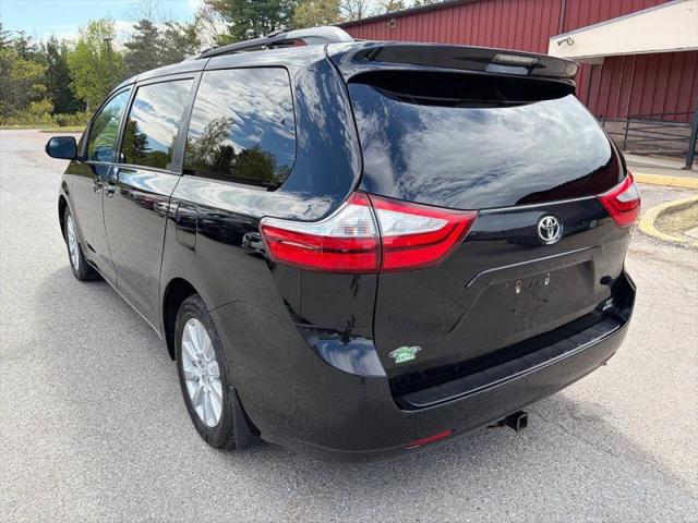 2017 Toyota Sienna LE 7 Passenger