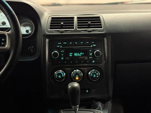 2011 Dodge Challenger Base