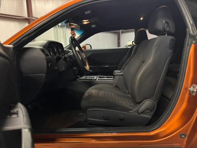 2011 Dodge Challenger Base