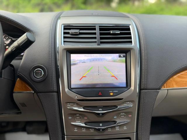 2013 Lincoln MKX Base