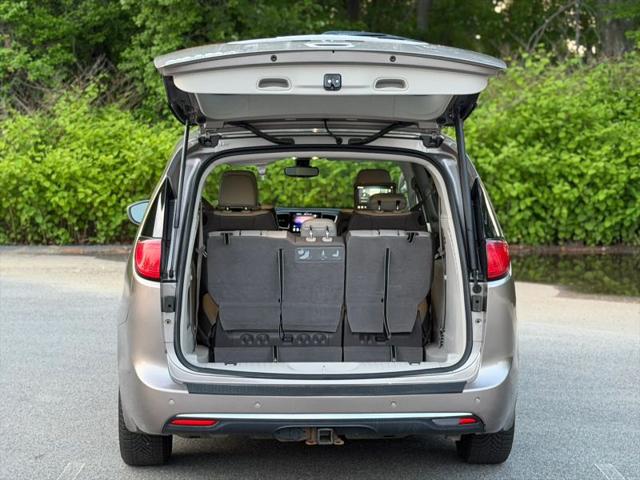 2017 Chrysler Pacifica Touring-L Plus