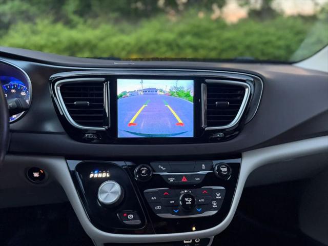 2017 Chrysler Pacifica Touring-L Plus