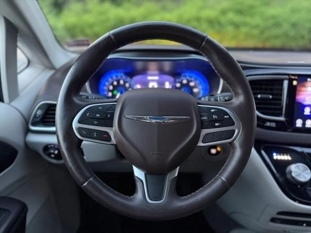 2017 Chrysler Pacifica Touring-L Plus