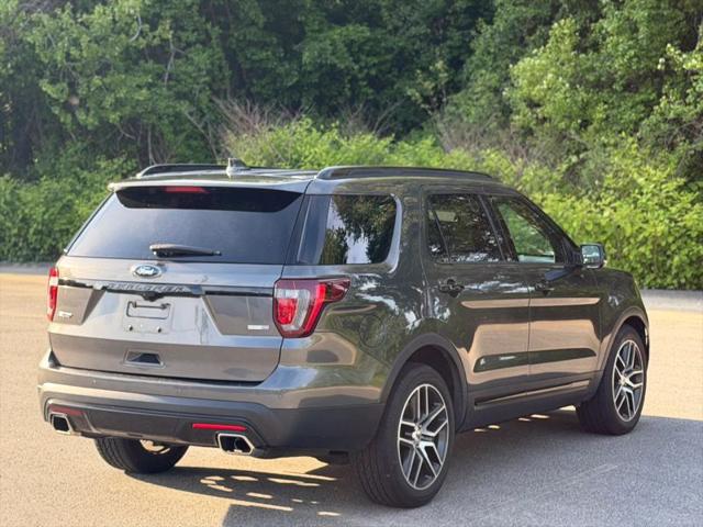 2017 Ford Explorer Sport