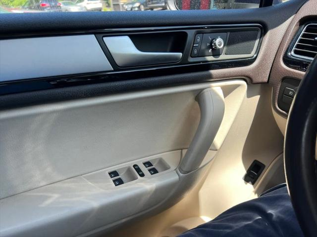 2014 Volkswagen Touareg TDI Sport