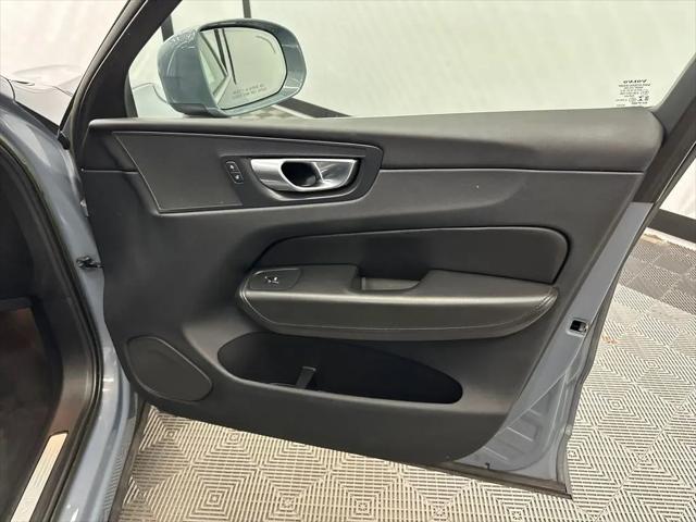 2023 Volvo XC60 B5 Core