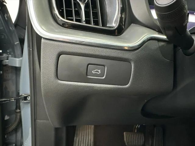 2023 Volvo XC60 B5 Core