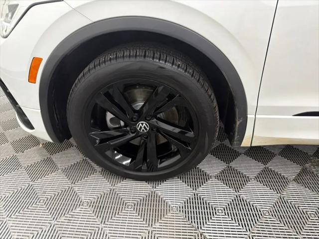 2024 Volkswagen Tiguan 2.0T SE R-Line Black